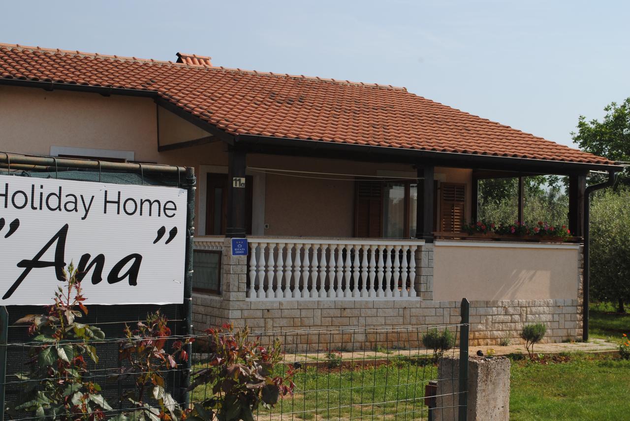 Holiday Home Ana プーラ エクステリア 写真